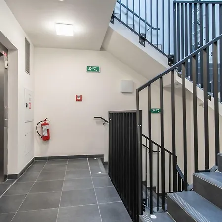 Comfortable One Bedroom With Balcony And Great View By Easybnb Daire *